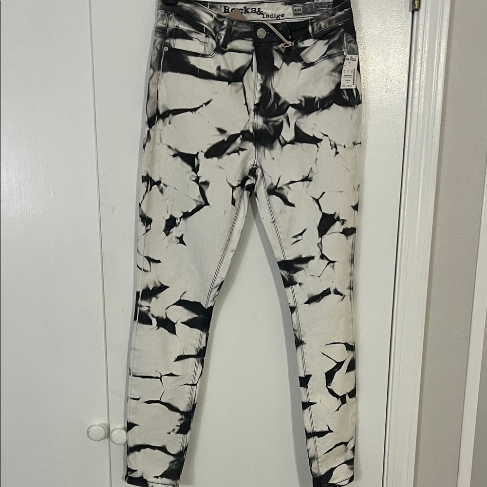 NWT ROCKS&INDIGO Black and White Tie-Dye Jeans